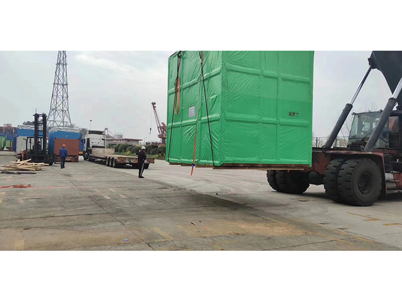 出(chū)口重型(xing)真空防(fang)雨包裝(zhuang)