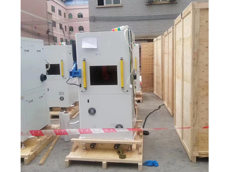 東莞(wǎn)某公司出(chū)口越南木(mu)箱