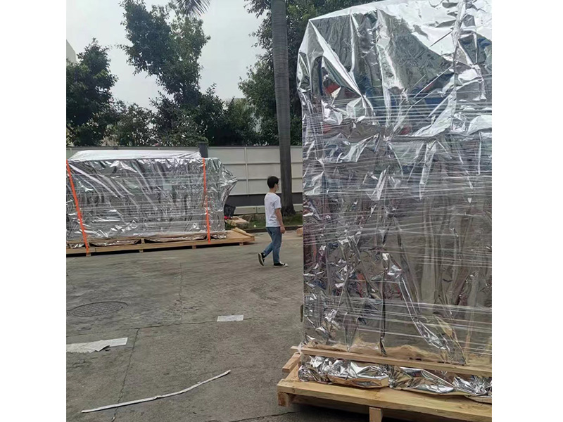 深(shen)圳龍崗某智能(neng)自動化設備真(zhēn)空包裝