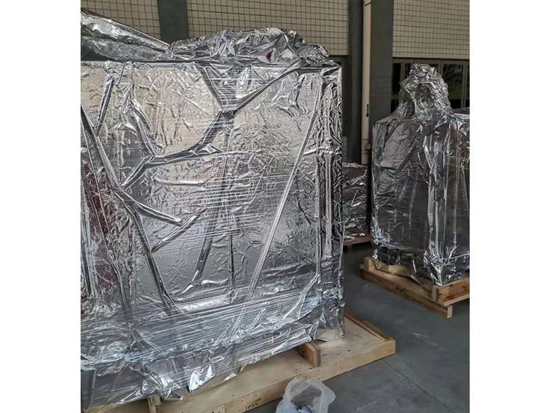 出口澳(ào)大利亞(yà)免檢木(mù)箱真空(kong)包裝